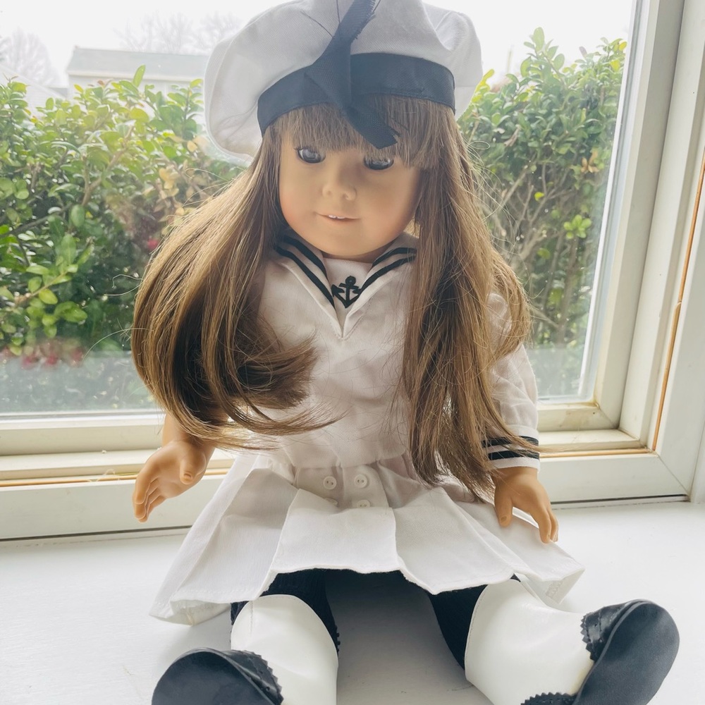 RETIRED Samantha American Girl Doll + 2 extra outfits